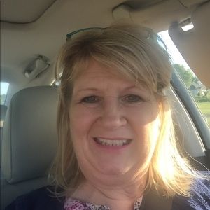 Meet your Posher, Cynthia